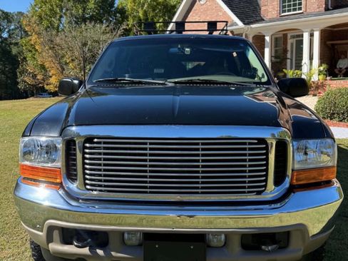 Used 2001 Ford Excursion Limited AWD/4WD image 2