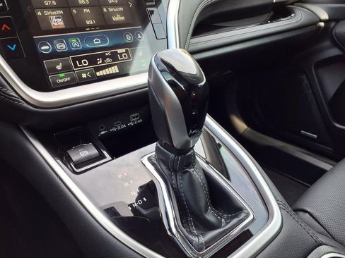 Certified 2025 Subaru Outback Limited w/ Popular Package #2 image 29