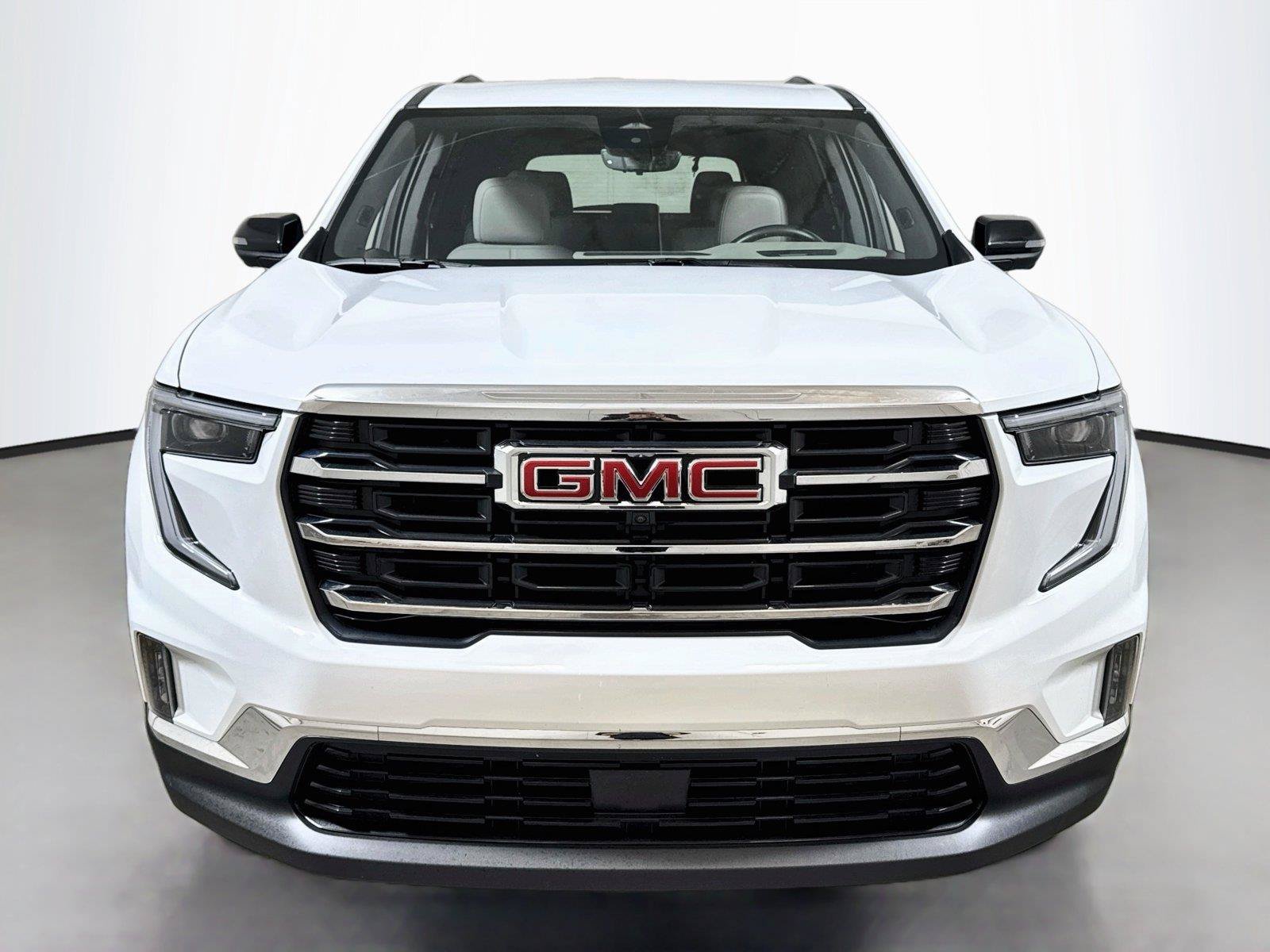 Used 2026 GMC Acadia Elevation w/ Elevation Premium Package FWD image 2