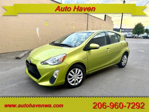 Used 2016 Toyota Prius C Two FWD image 2