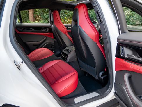 New 2025 Porsche Panamera image 40