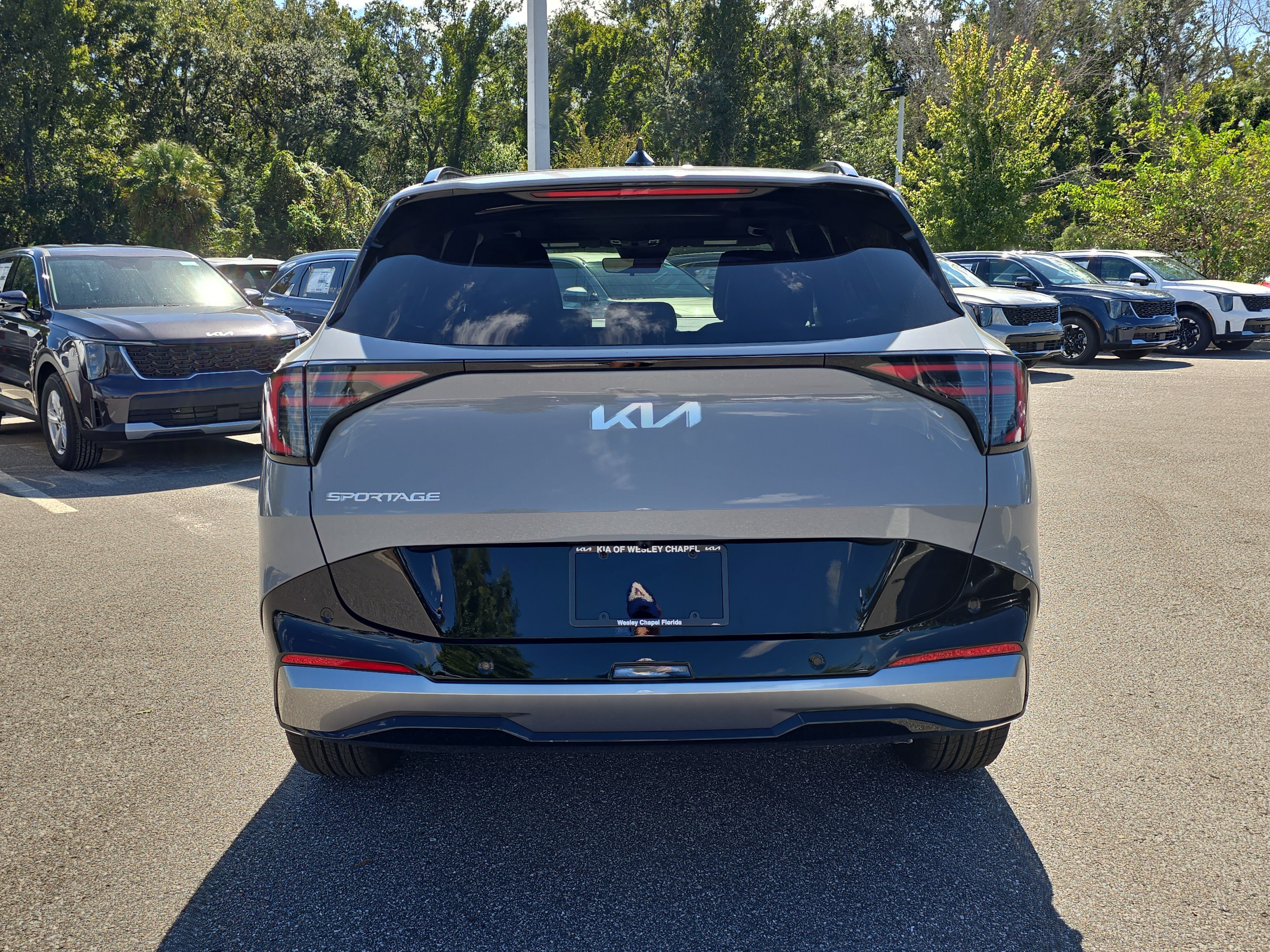New 2027 Kia Sportage SX FWD image 7