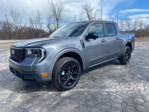 New 2026 Ford Maverick Lariat w/ Black Appearance Package AWD/4WD image 1
