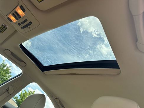 Used 2010 Lexus ES 350 FWD image 32
