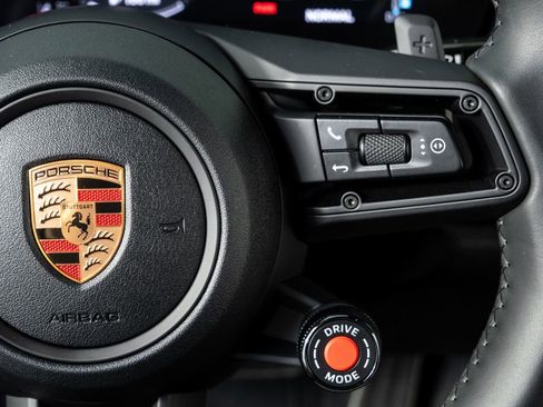 Certified 2025 Porsche 911 Carrera w/ Premium Package image 11