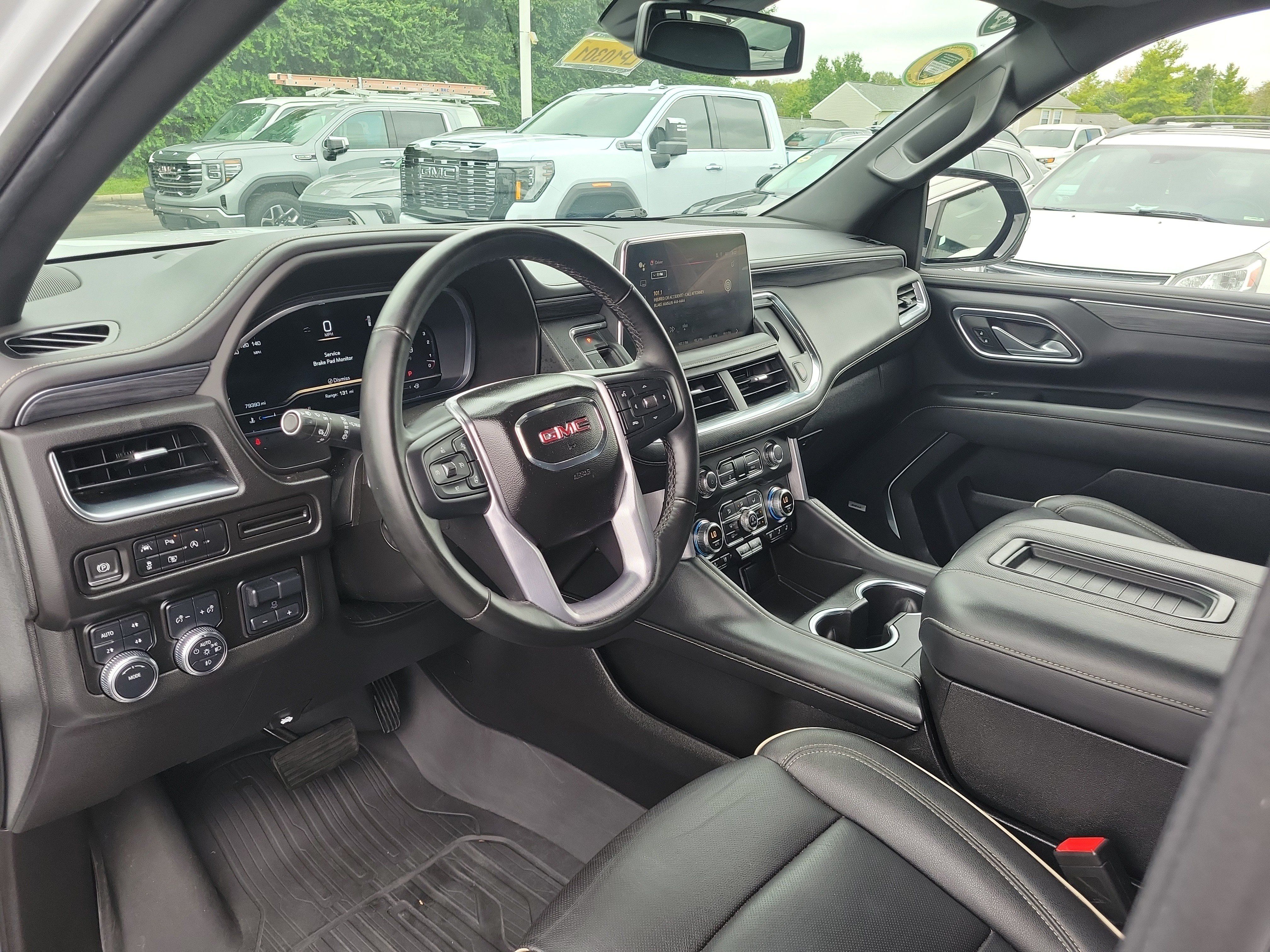 Used 2023 GMC Yukon XL SLT w/ SLT Premium Package AWD/4WD image 18