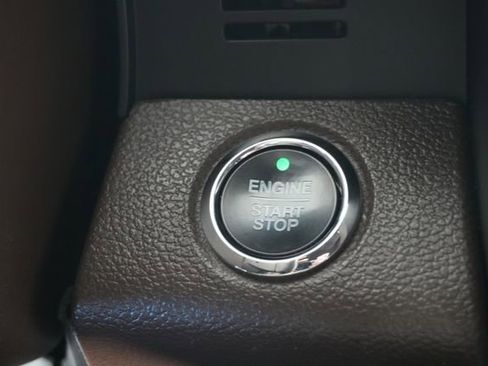 Used 2019 Ford F150 King Ranch w/ Equipment Group 601A Luxury AWD/4WD image 18