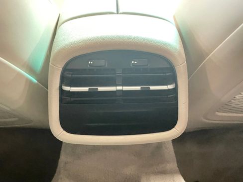Used 2015 Maserati Ghibli RWD image 21