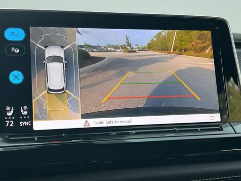 Certified 2025 Volkswagen Atlas Cross Sport SEL Premium R-Line image 17