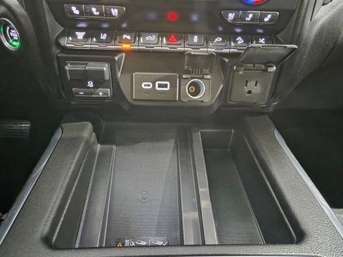 Used 2022 GMC Sierra 2500 Denali image 57