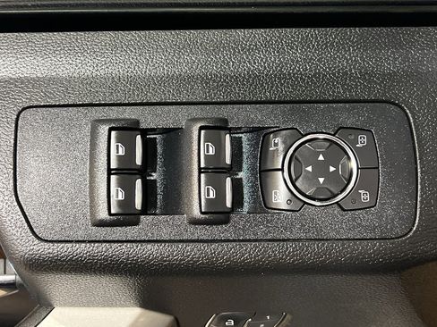 Used 2018 Ford F150 Lariat image 12