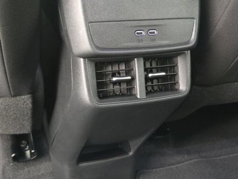 New 2026 Chevrolet Equinox LT w/ Midnight Edition FWD image 32