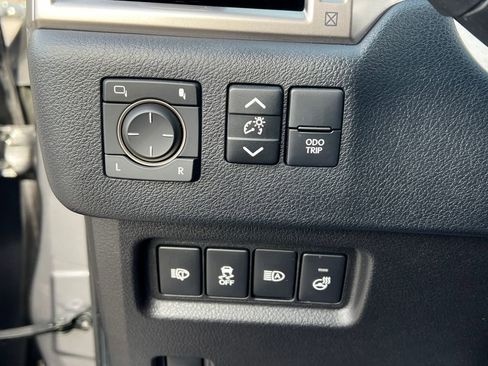 Certified 2023 Lexus GX 460 Premium w/ Premium Package image 31