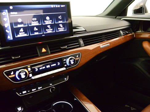 Used 2023 Audi A4 2.0T Premium w/ Convenience Package image 30