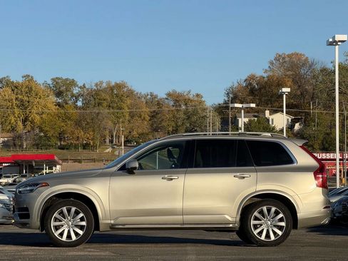 Used 2016 Volvo XC90 T6 Momentum w/ Momentum Plus Package image 6
