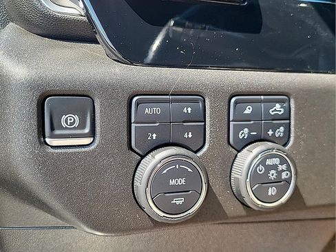 Used 2025 Chevrolet Silverado 3500 LT w/ All Star Edition AWD/4WD image 21