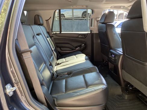 Used 2018 GMC Yukon SLT w/ Open Road Package AWD/4WD image 17