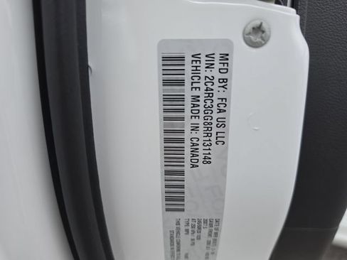 Used 2024 Chrysler Pacifica Limited AWD/4WD image 40