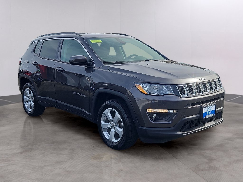 Used 2019 Jeep Compass Latitude w/ Safety & Security Group AWD/4WD image 3