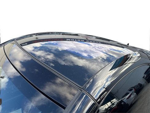 Used 2013 Mercedes-Benz SLK 250 image 11