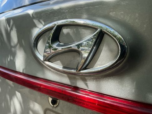 Used 2022 Hyundai Santa Fe SEL image 16