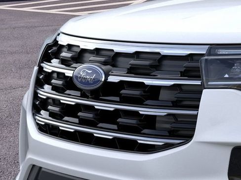 New 2026 Ford Explorer Active w/ Active Comfort Package RWD image 17