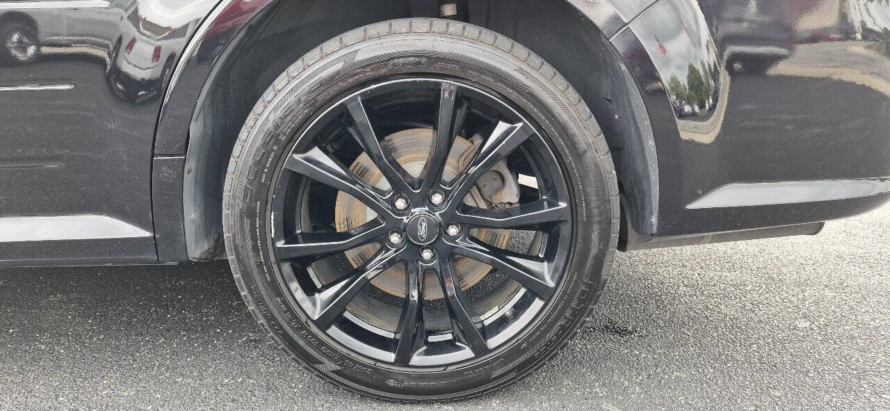 Used 2019 Ford Flex Limited w/ Equipment Group 303A AWD/4WD image 11