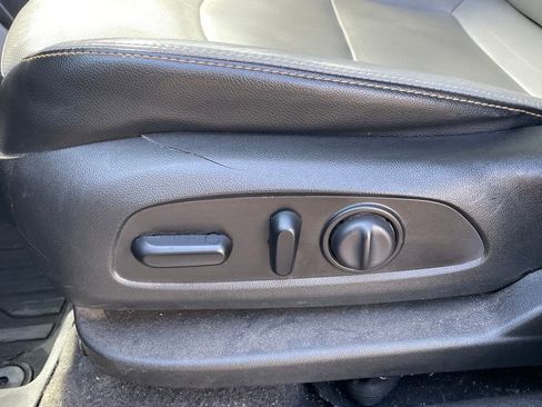 Used 2021 GMC Terrain SLT w/ LPO, Floor Liner Package image 10