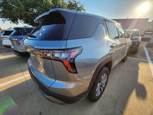 Used 2026 Chevrolet Equinox LT FWD image 4