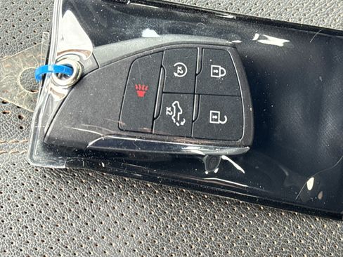 Certified 2025 Chevrolet Silverado 1500 High Country w/ Technology Package image 36