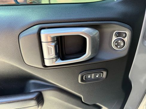 Used 2020 Jeep Wrangler Unlimited Sport S image 14