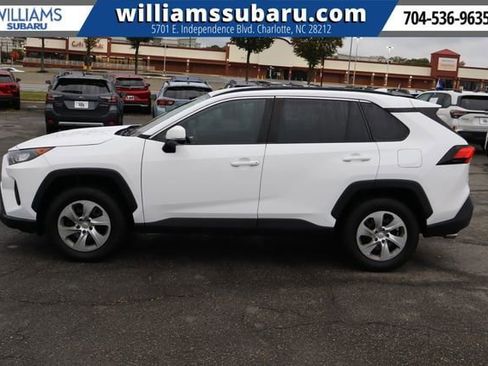 Used 2021 Toyota RAV4 LE image 5