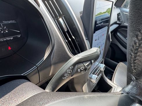 Used 2022 Ford Edge SEL AWD/4WD image 33