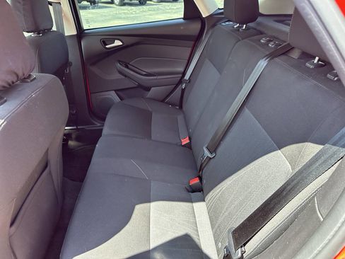 Used 2015 Ford Focus SE image 12