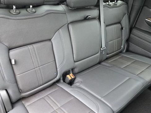 Used 2022 Chevrolet Silverado 1500 High Country image 23