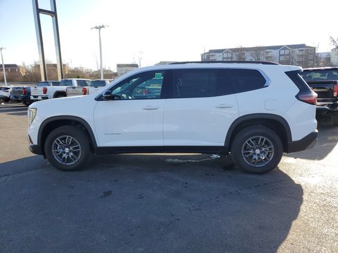 New 2025 GMC Acadia Elevation image 8