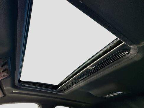 Used 2017 BMW X4 M40i image 10