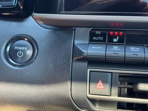 Used 2025 Toyota Camry SE w/ Multimedia Upgrade Package image 20