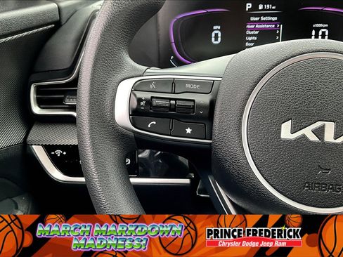 Used 2023 Kia Sportage LX image 15