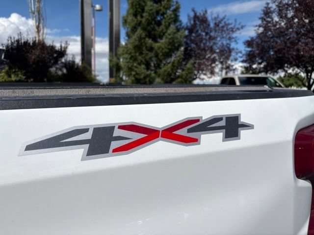 Used 2019 Chevrolet Silverado 1500 LT w/ True North Edition AWD/4WD image 11