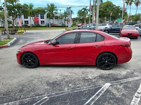 Used 2019 Alfa Romeo Giulia w/ Nero Edizione RWD image 4