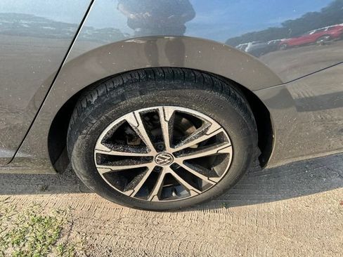 Used 2023 Volkswagen Jetta Sport FWD image 20