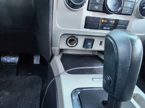 Used 2012 Ford Escape XLT image 32