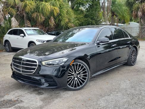 Used 2022 Mercedes-Benz S 580 4MATIC Sedan image 1