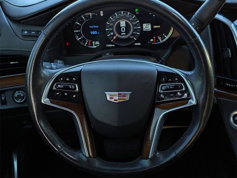 Used 2020 Cadillac Escalade Premium Luxury image 14