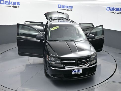 Used 2020 Dodge Journey SE w/ SE Popular Equipment Group image 55