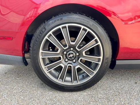 Used 2010 Ford Mustang GT Premium RWD image 23