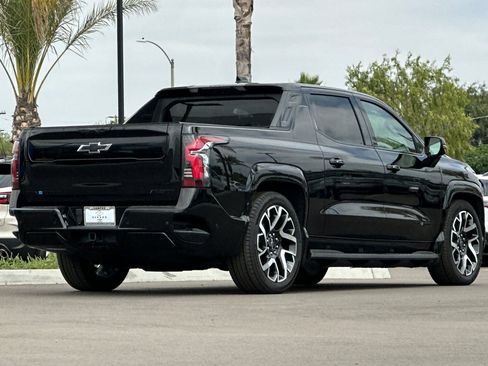 New 2024 Chevrolet Silverado EV RST AWD/4WD image 4