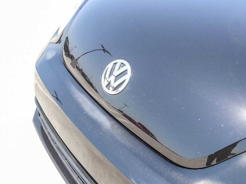 Used 2016 Volkswagen Beetle 1.8T SE image 9