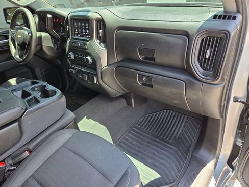 Used 2024 Chevrolet Silverado 1500 Custom w/ Turbomax Blackout Package RWD image 16